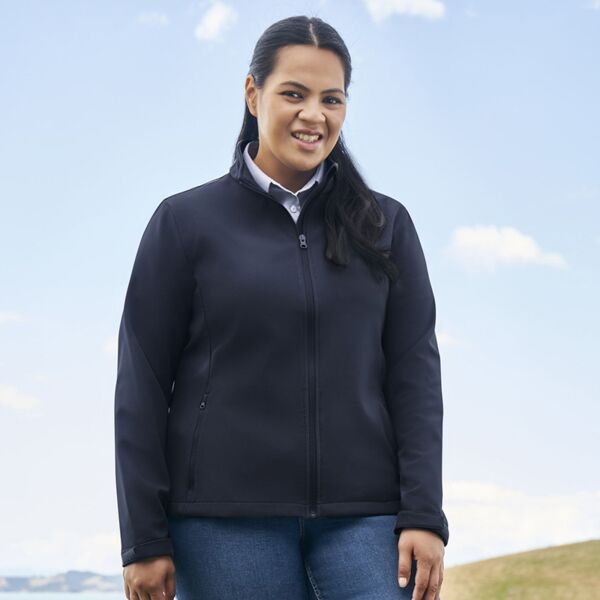 Womens Apex Lightweight Softshell Jacket  Thumbnail